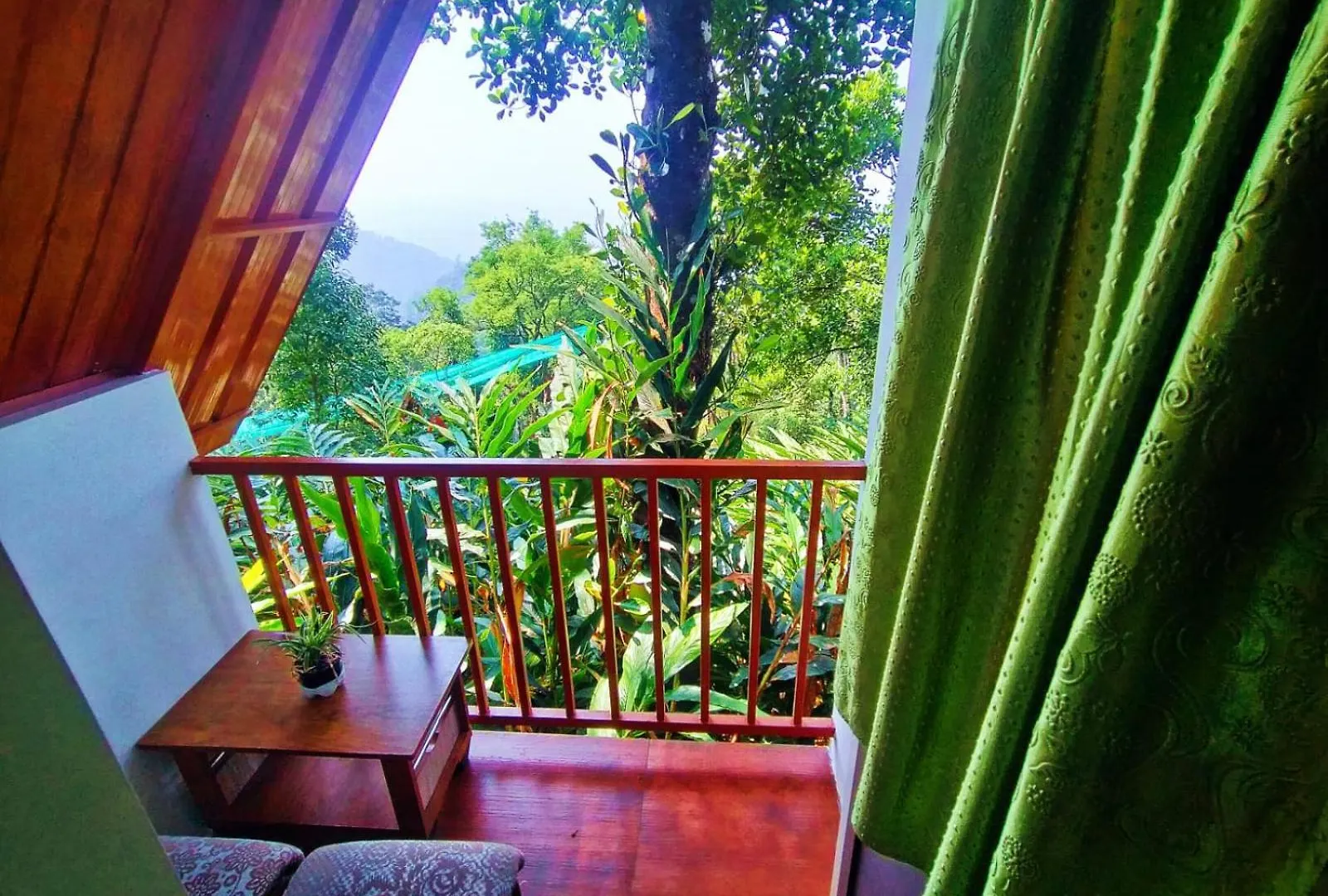 Munnar Home Stay,Tea Drops Plantation Villa Anachal 0*,